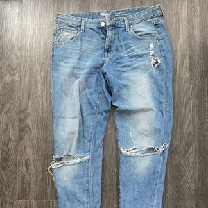Ankle Distressed Boyfriend Jean size 6